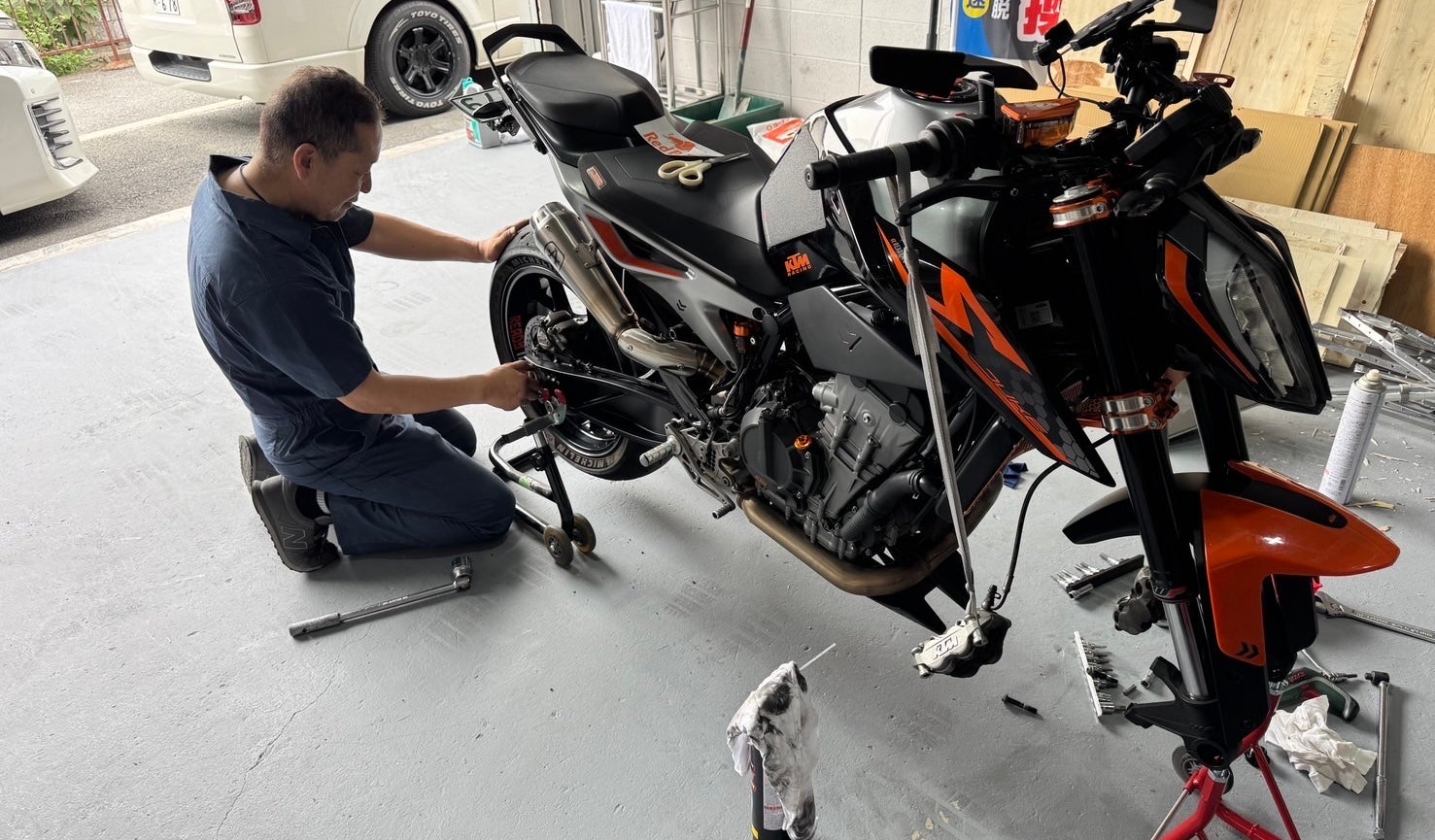 元自動車整備士×現役ライダーが手がける、お値段以上の安心メンテ。の写真